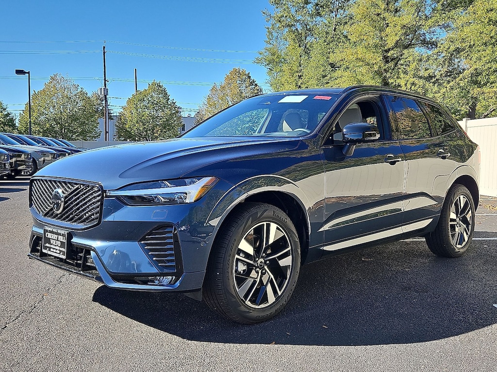 New 2026 Volvo XC60 B5 Plus SUV
