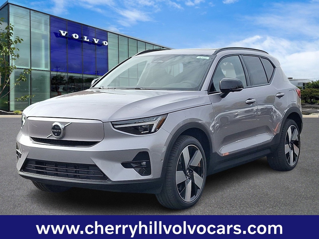 New 2026 Volvo EX40 Twin Motor Plus SUV