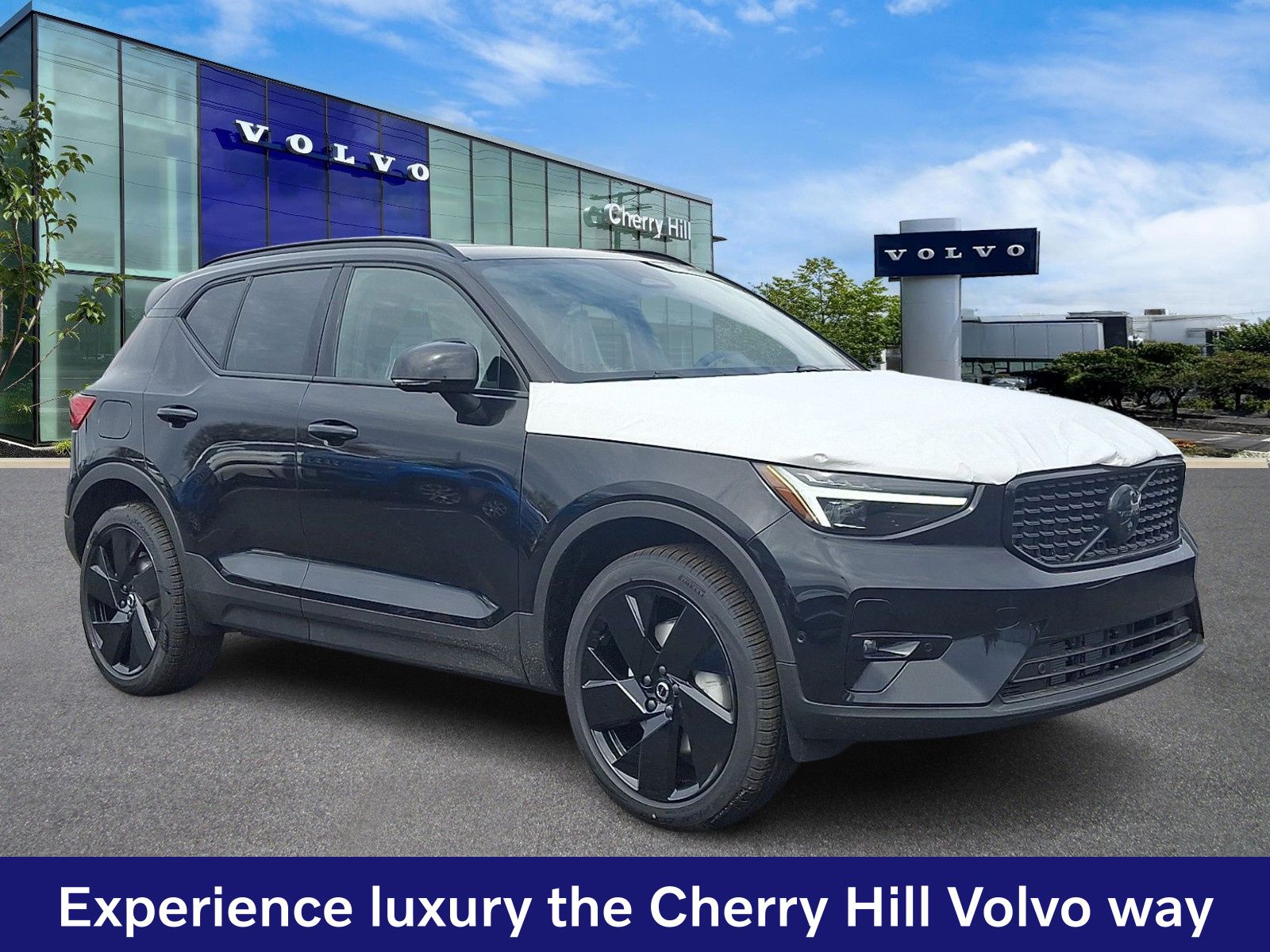 2026 Volvo XC40 B5 Ultra Ultra Black Edition AWD's photo