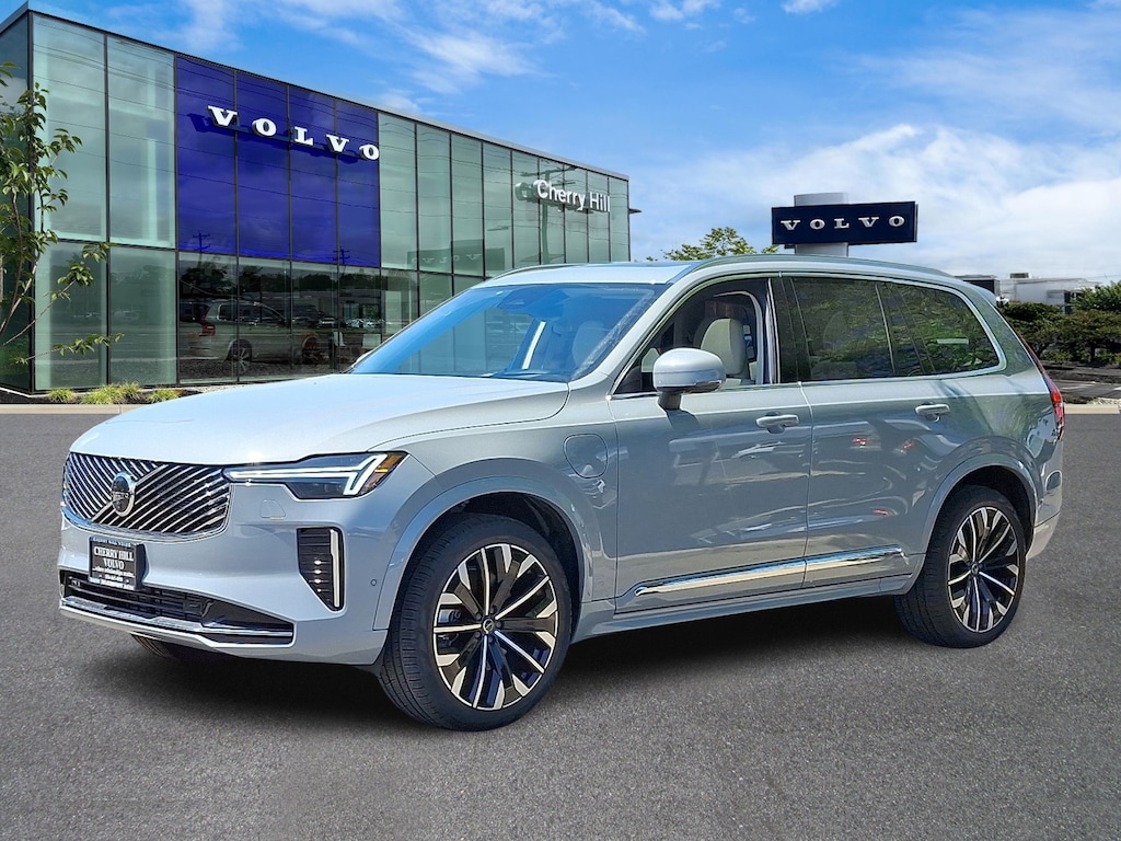 Used 2025 Volvo XC90 plug-in hybrid T8 (2025.5) Ultra 7-Seater SUV