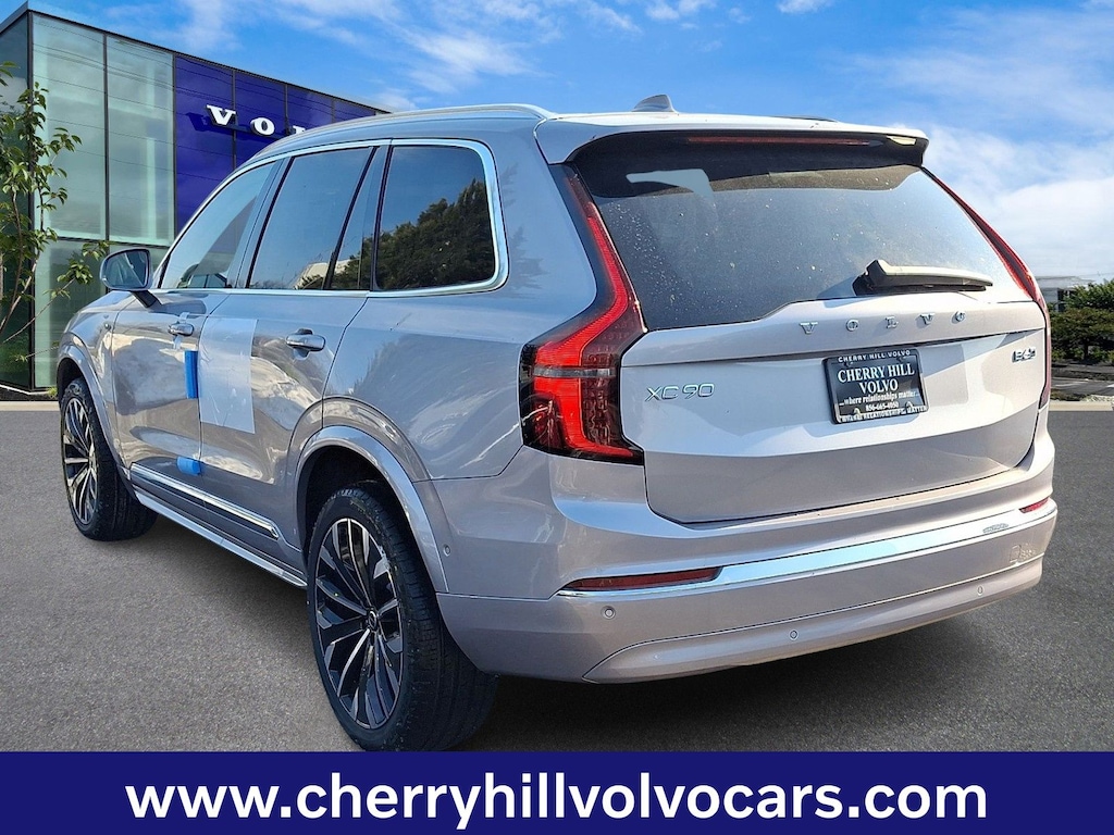 New 2026 Volvo XC90 B6 Plus 7-Seater SUV