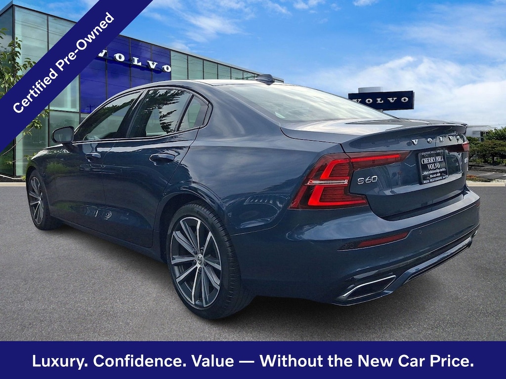 Certified 2022 Volvo S60 B5 Momentum Sedan