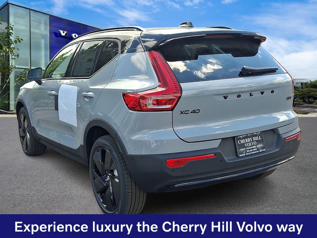 New 2026 Volvo XC40 B5 Ultra Black Edition SUV