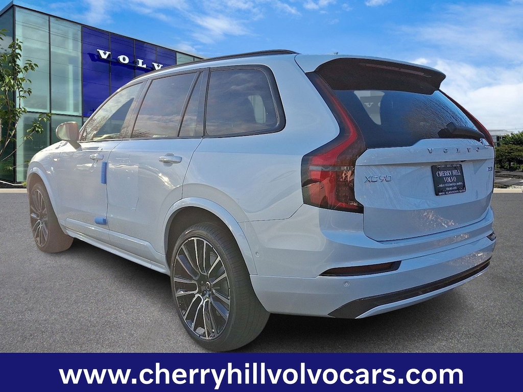 New 2026 Volvo XC90 B6 Ultra Dark Theme 7-Seater SUV