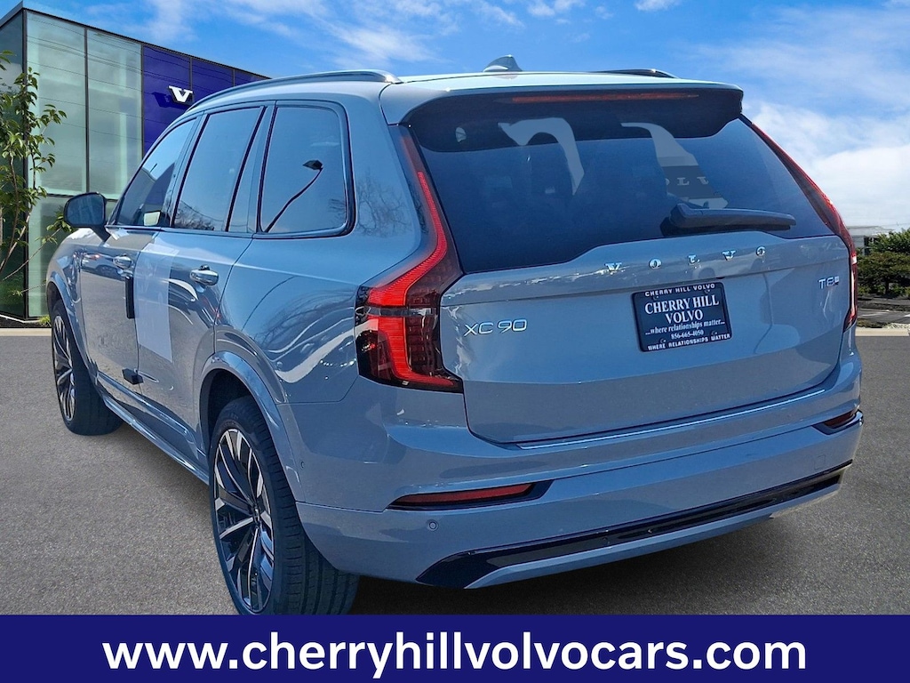 New 2026 Volvo XC90 plug-in hybrid T8 Ultra Dark Theme 6-Seater SUV