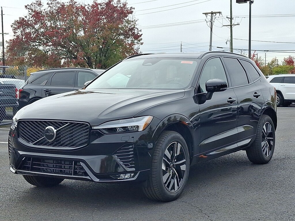 New 2026 Volvo XC60 B5 Core SUV