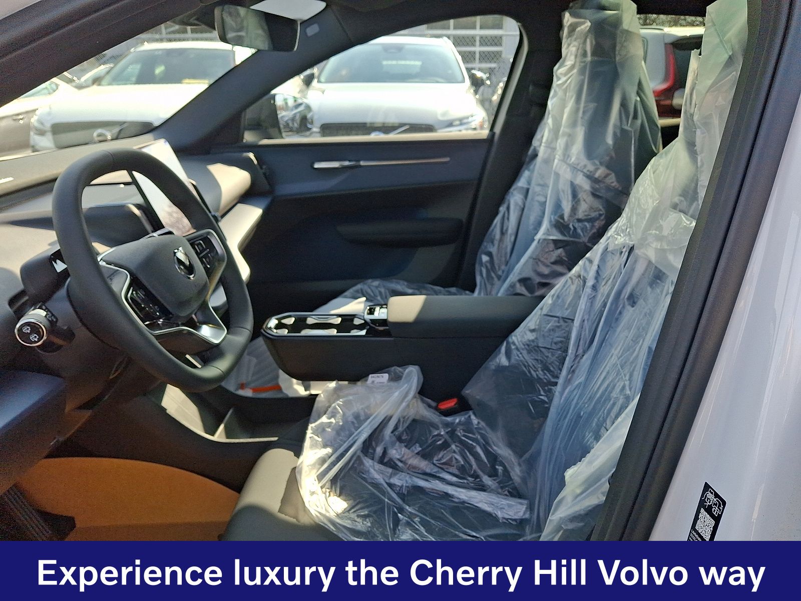 2026 Volvo EX30 Ultra - Photo 10