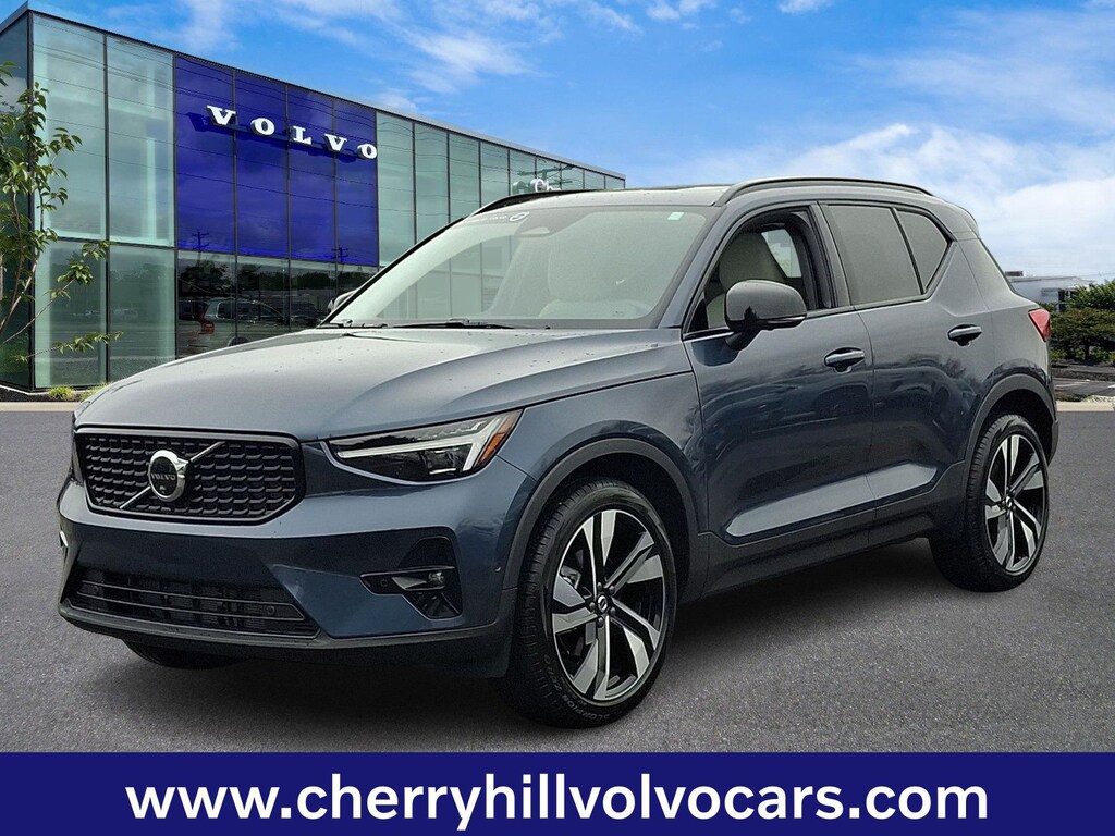 Certified 2026 Volvo XC40 B5 Ultra SUV