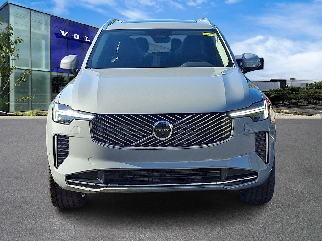 New 2026 Volvo XC90 B6 Plus 7-Seater SUV