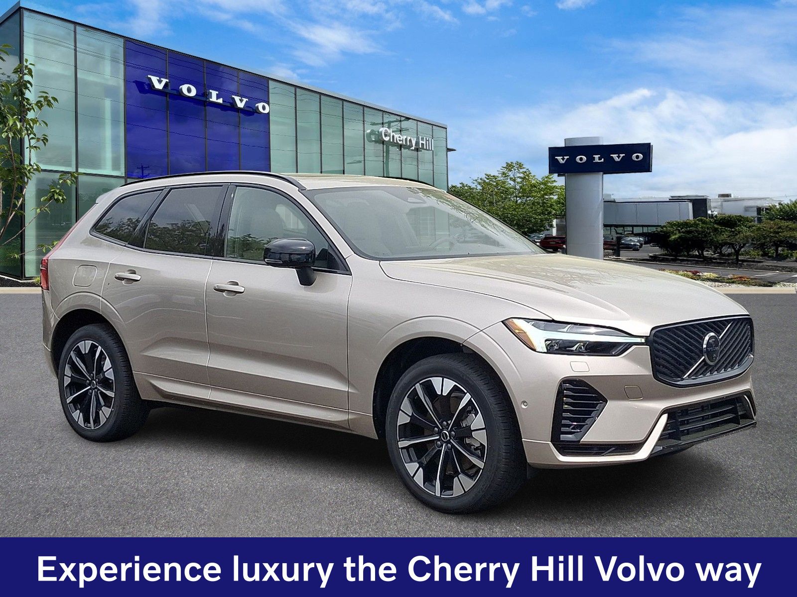 2026 Volvo XC60 plug-in hybrid SUV 