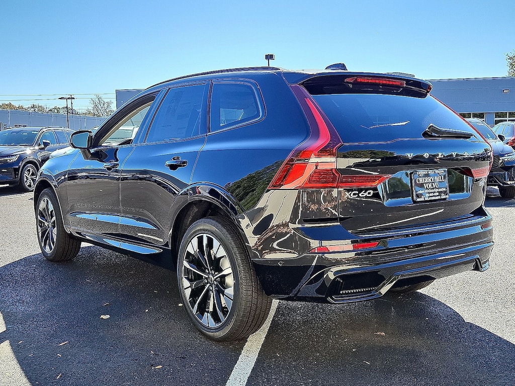 New 2026 Volvo XC60 B5 Plus SUV