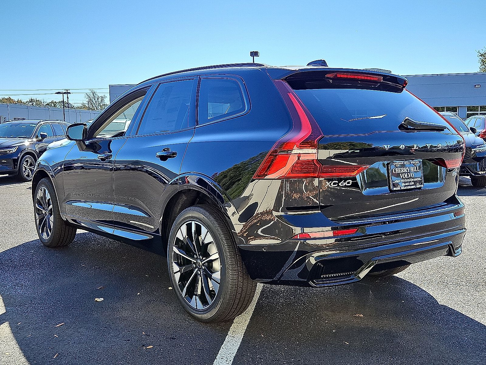 2026 Volvo XC60 B5 Plus photo 3