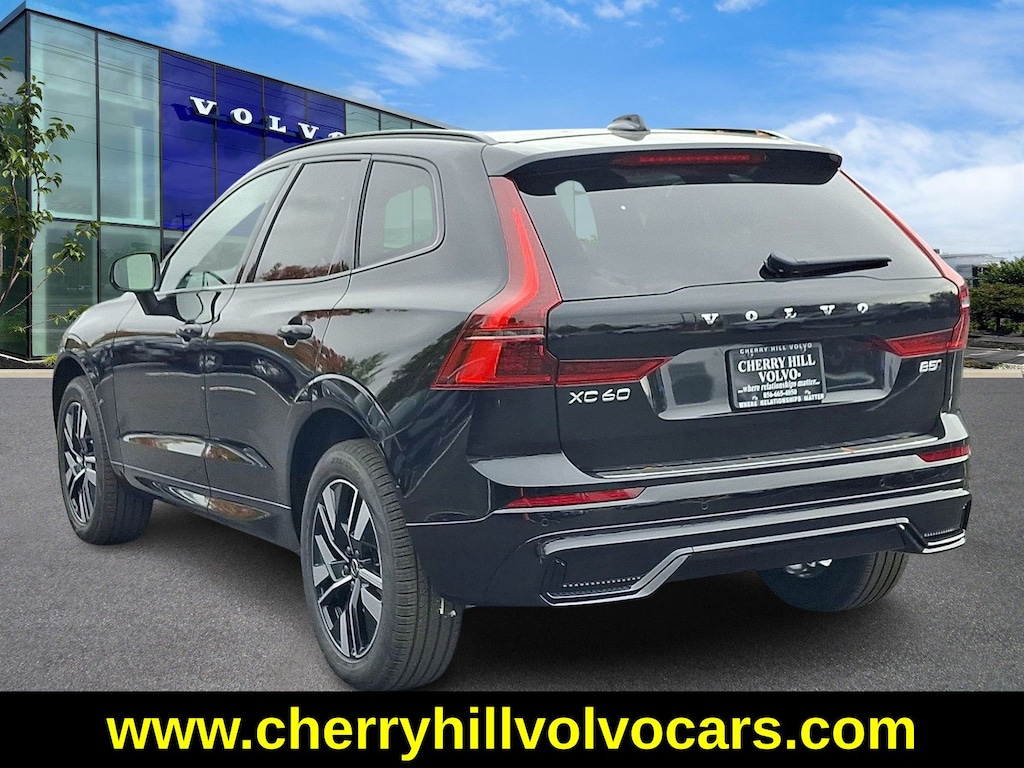 New 2026 Volvo XC60 B5 Core SUV