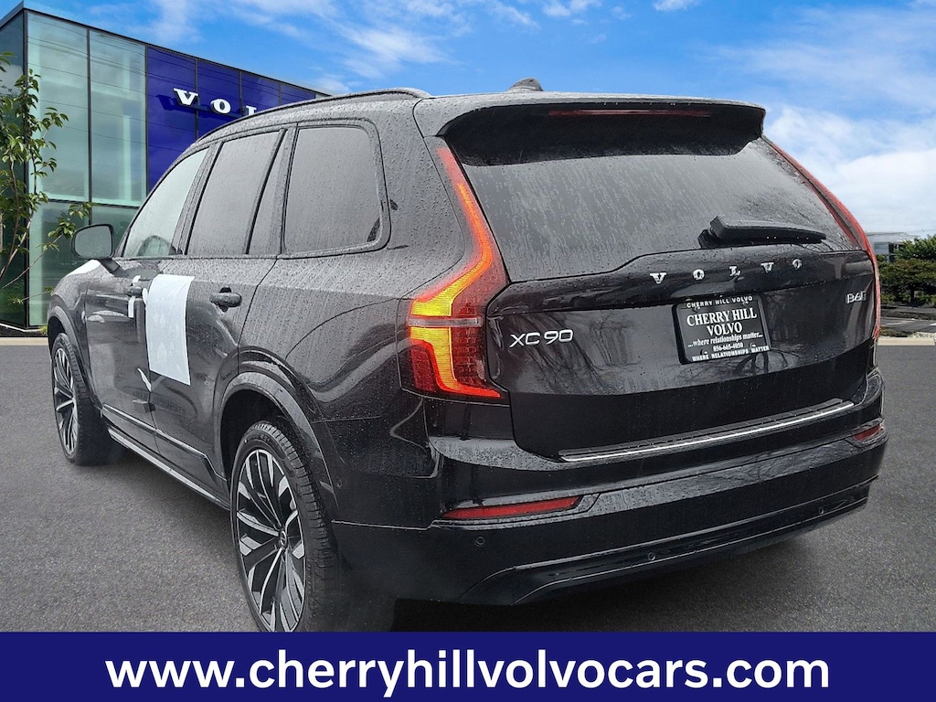 New 2026 Volvo XC90 B6 Ultra Dark Theme 6-Seater SUV