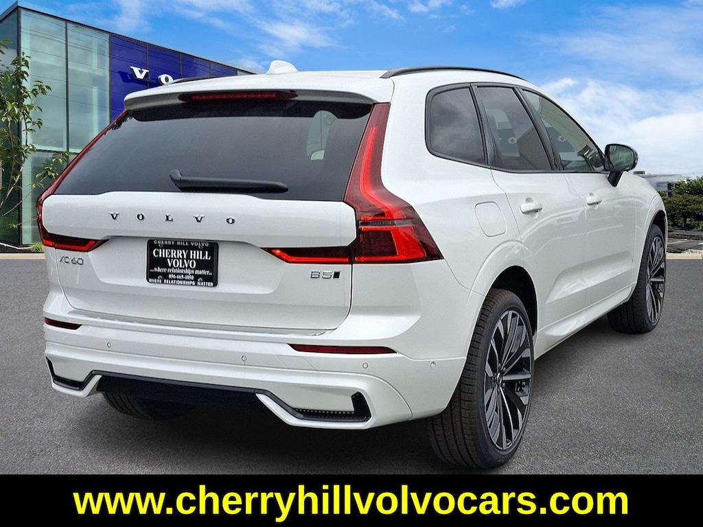 New 2026 Volvo XC60 B5 Ultra SUV