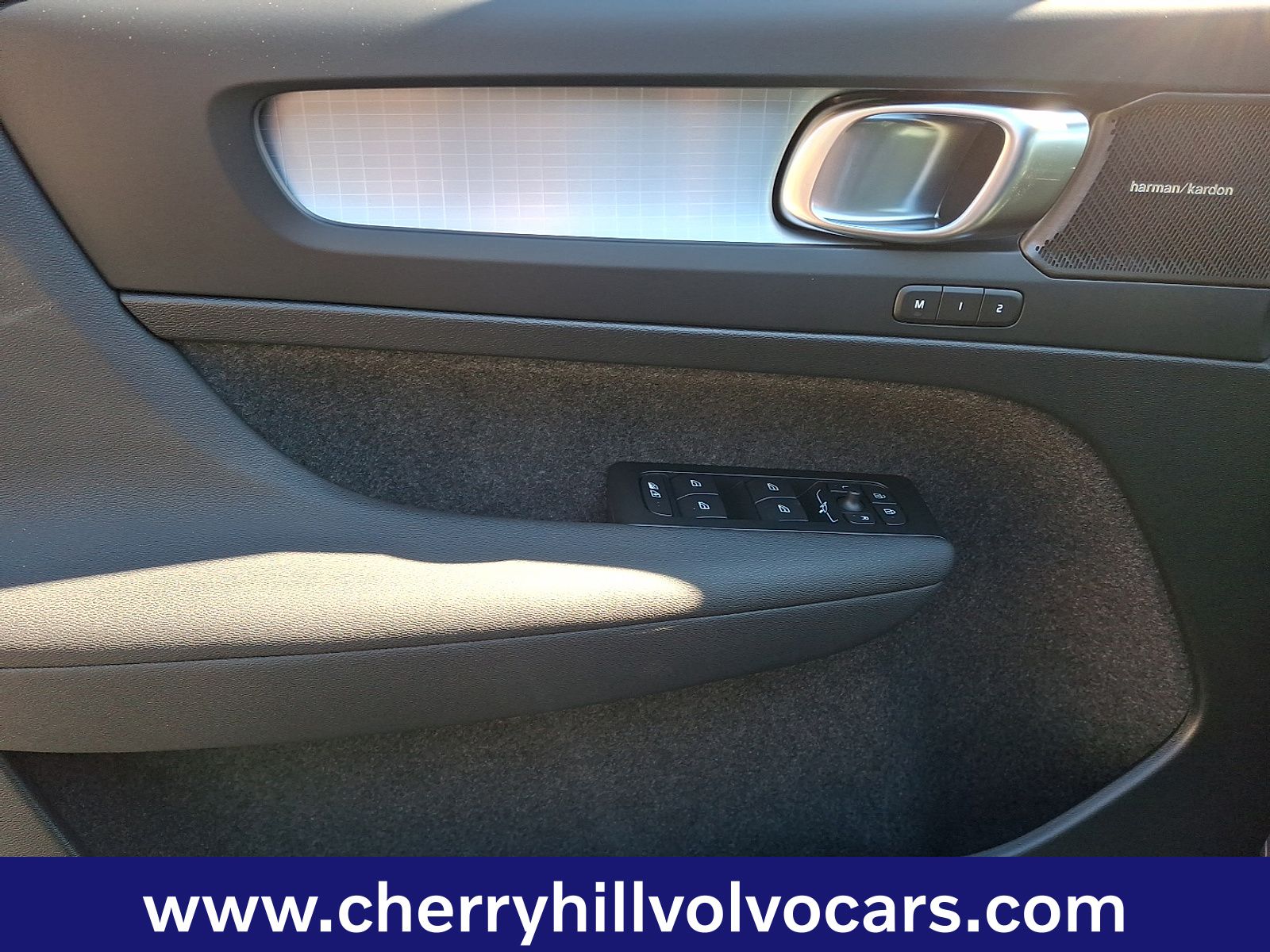 2026 Volvo XC40 Ultra Black Edition - Photo 9