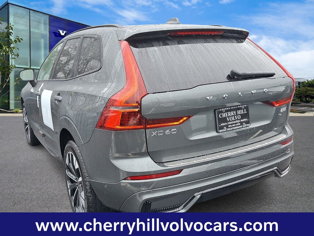 New 2026 Volvo XC60 B5 Plus SUV