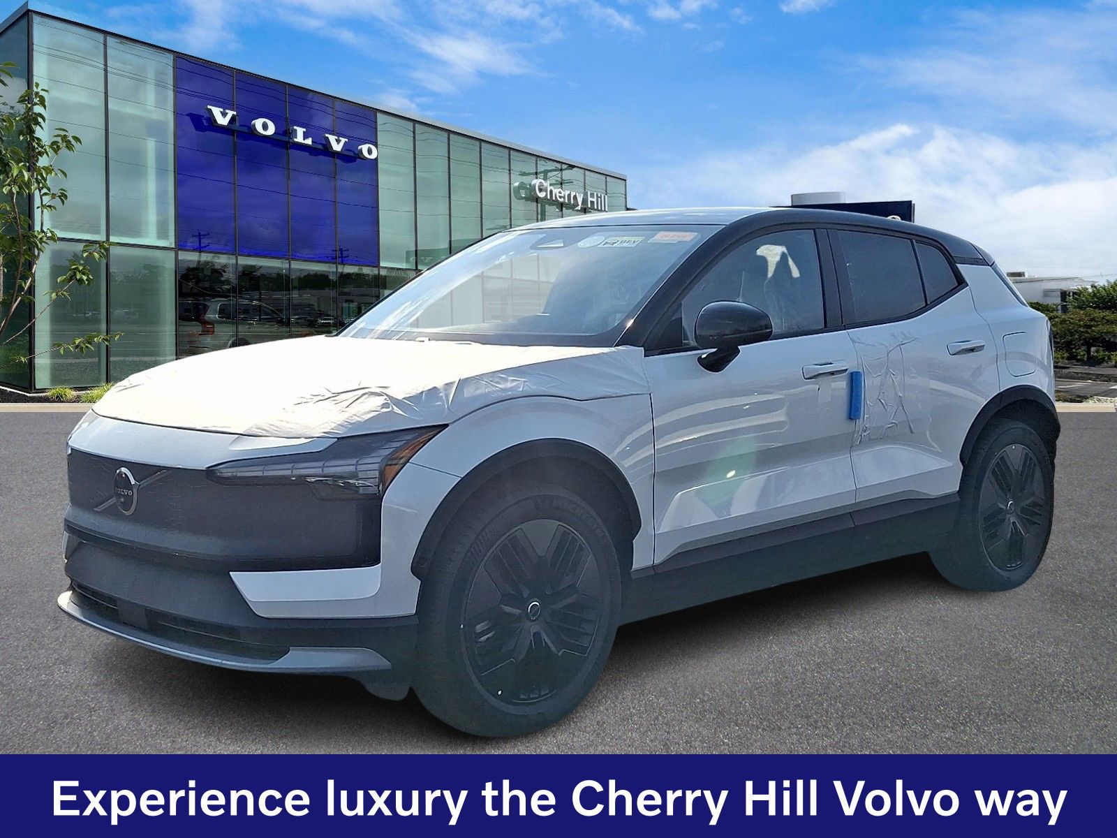 2026 Volvo EX30 Ultra - Photo 2