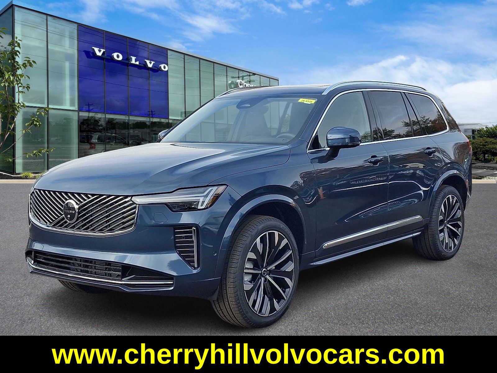2026 Volvo XC90 Plus photo 2