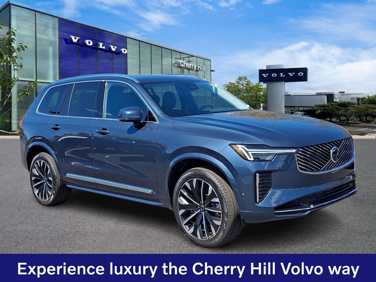 2026 Volvo XC90 plug-in hybrid SUV 