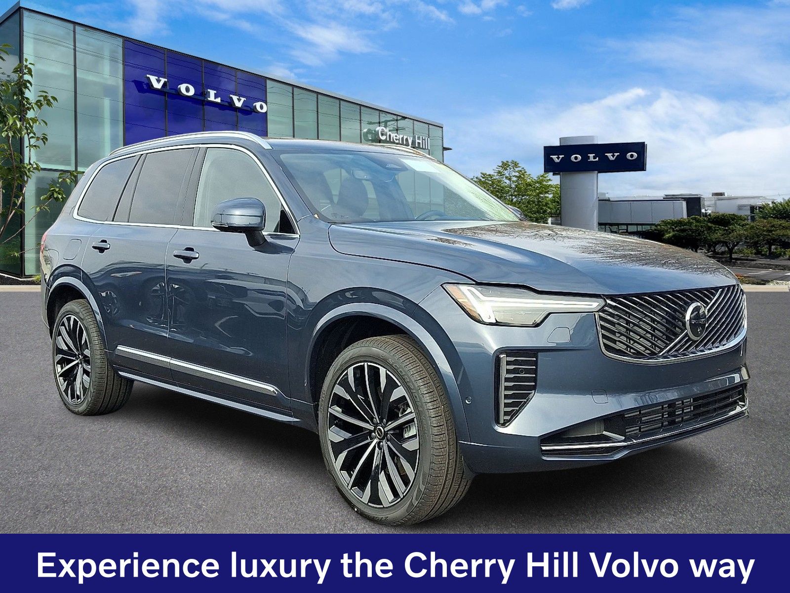 2026 Volvo XC90 plug-in hybrid SUV 