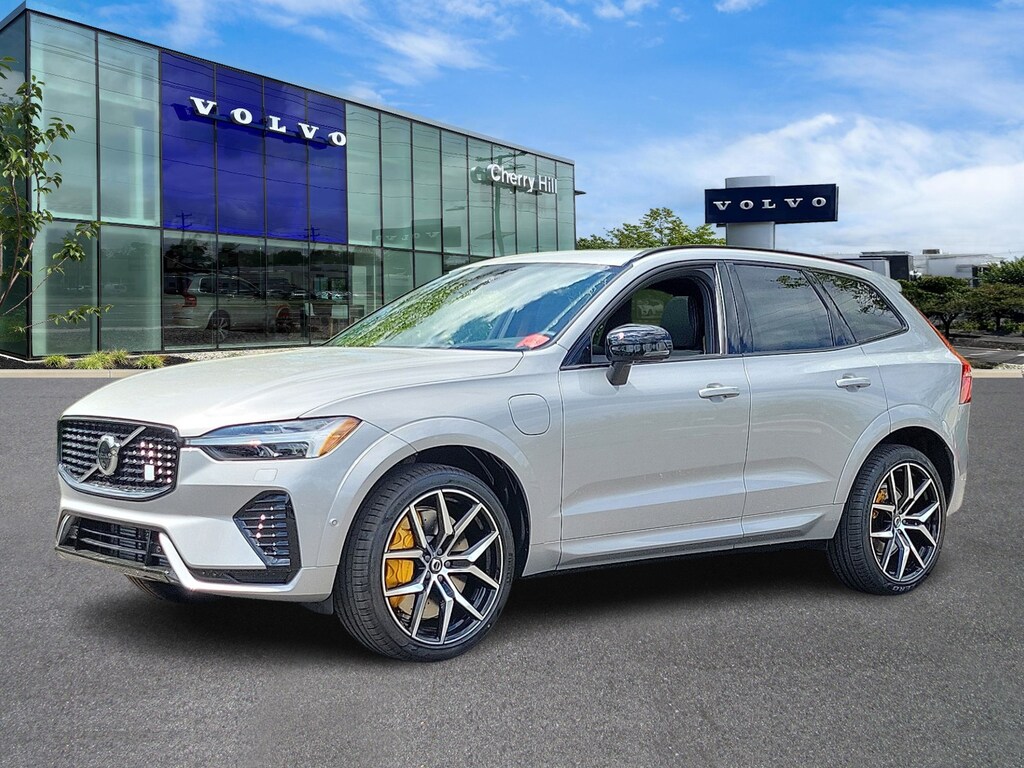Used 2024 Volvo XC60 plug-in hybrid T8 Polestar Engineered SUV