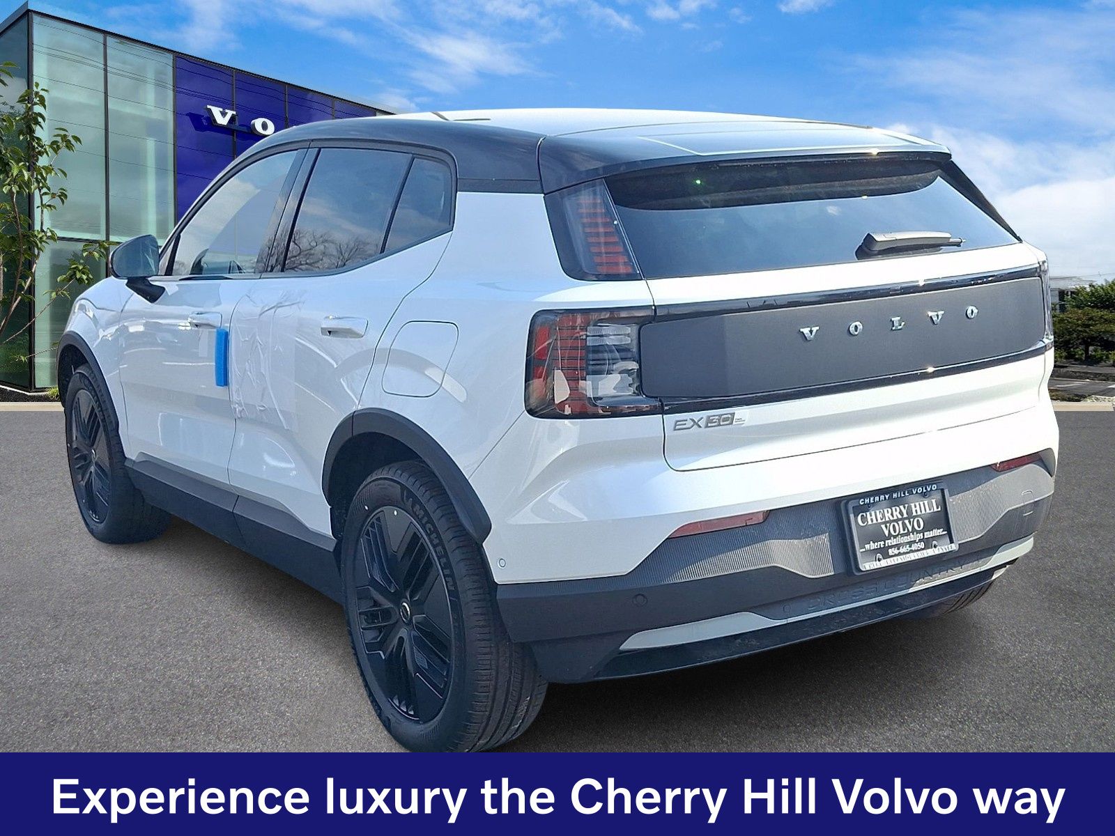 2026 Volvo EX30 Ultra - Photo 3