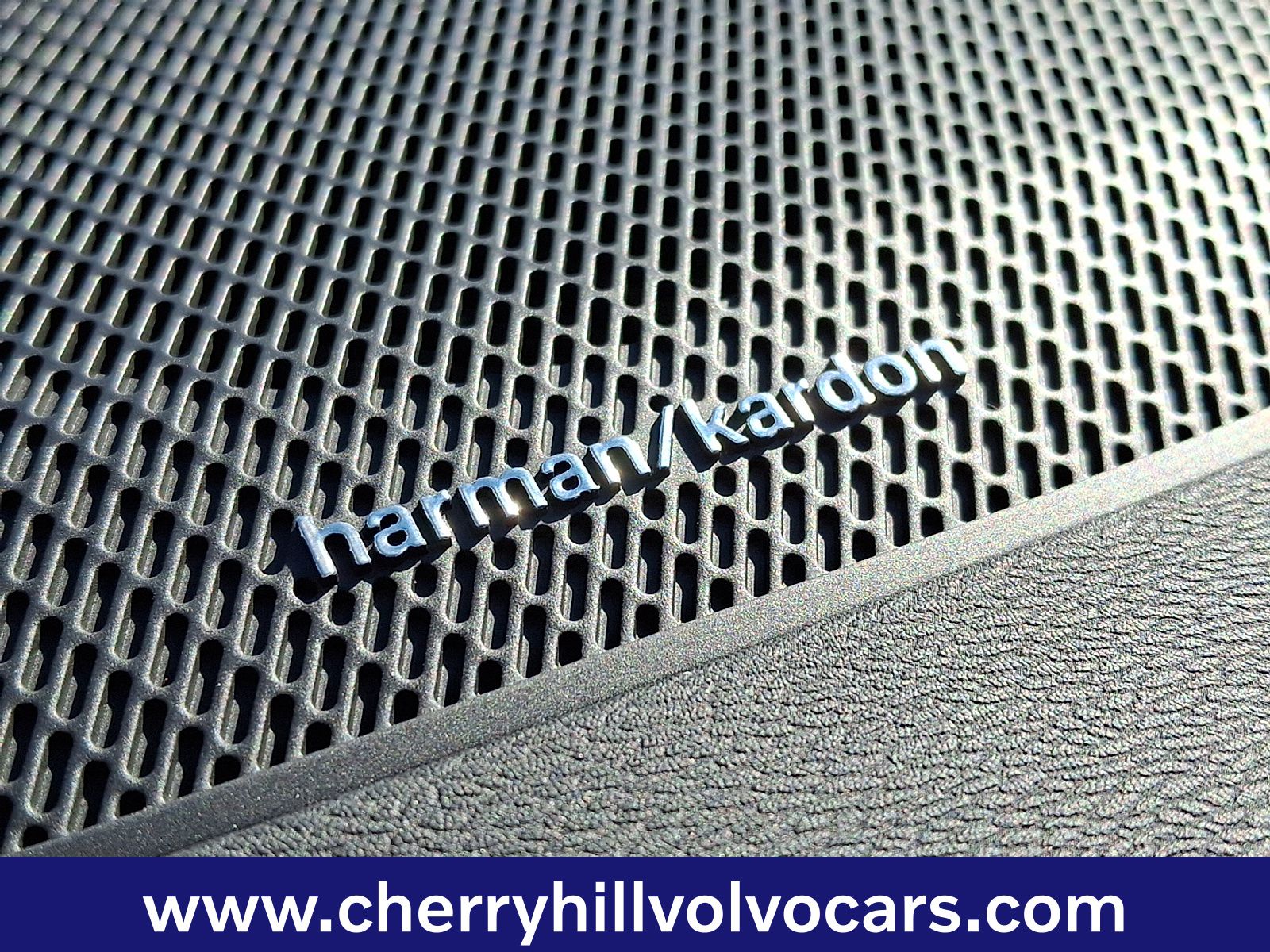 2026 Volvo XC40 Ultra Black Edition - Photo 17