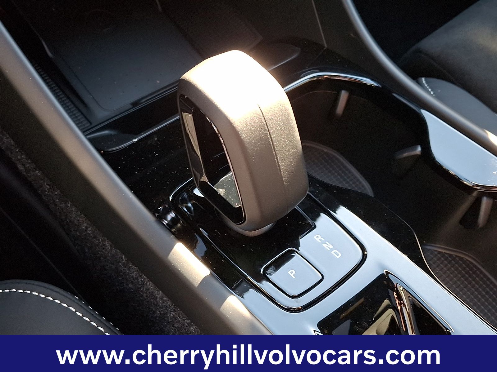 2026 Volvo XC40 Ultra Black Edition - Photo 12