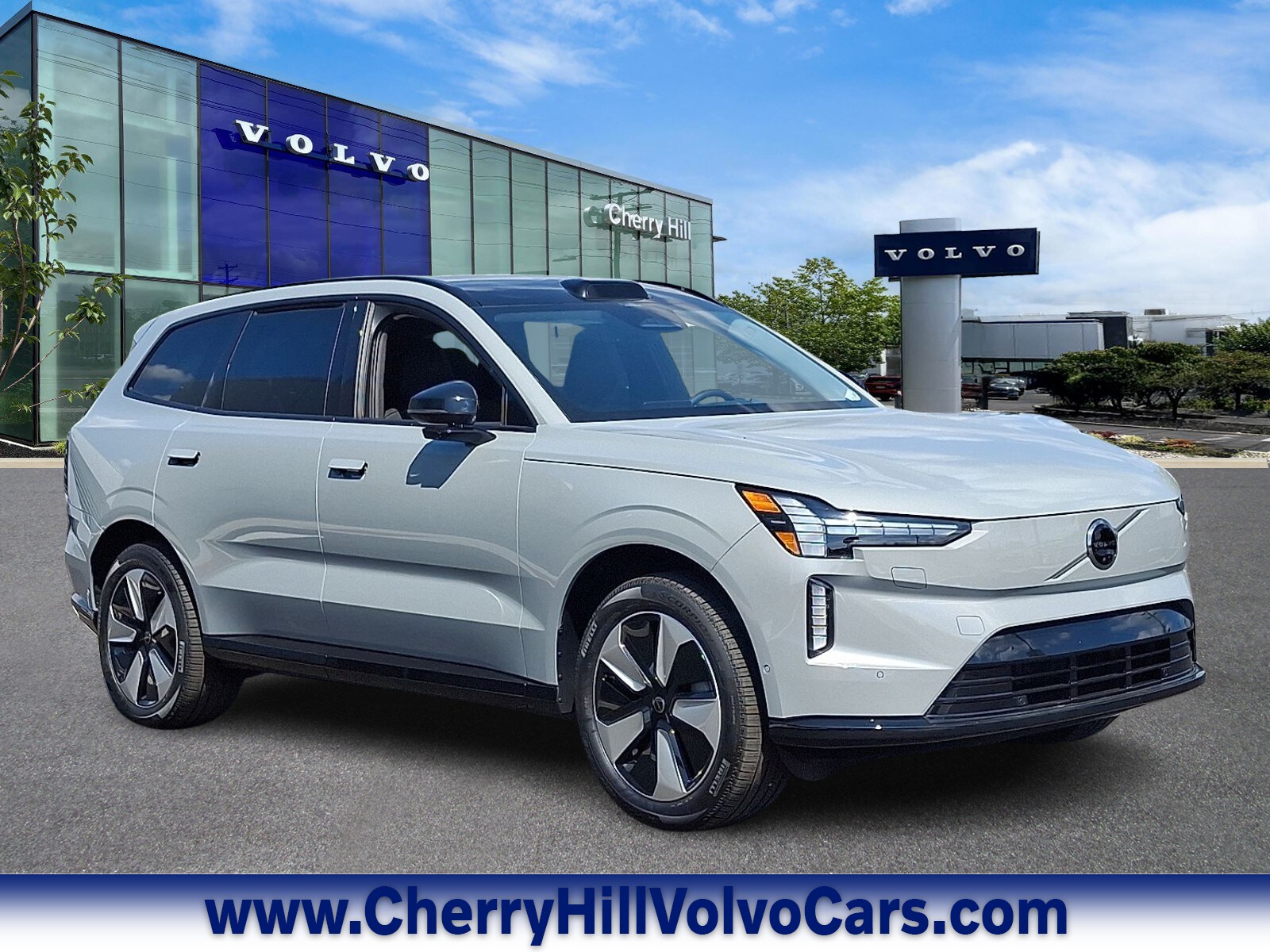 2025 Volvo EX90 SUV 