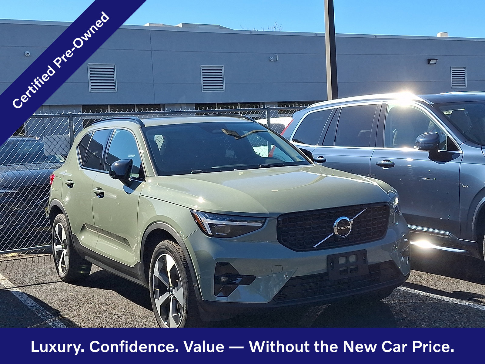 Certified 2025 Volvo XC40 B5 Plus Dark Theme SUV