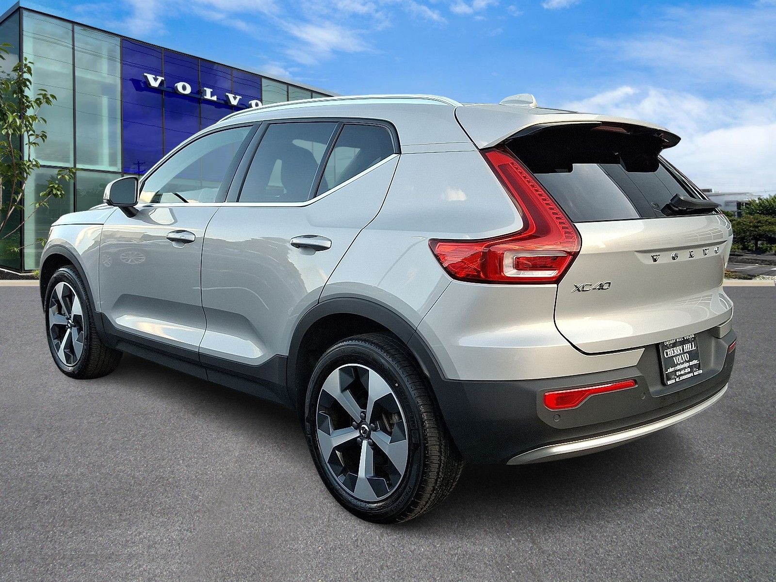 2024 Volvo XC40 Core photo 3