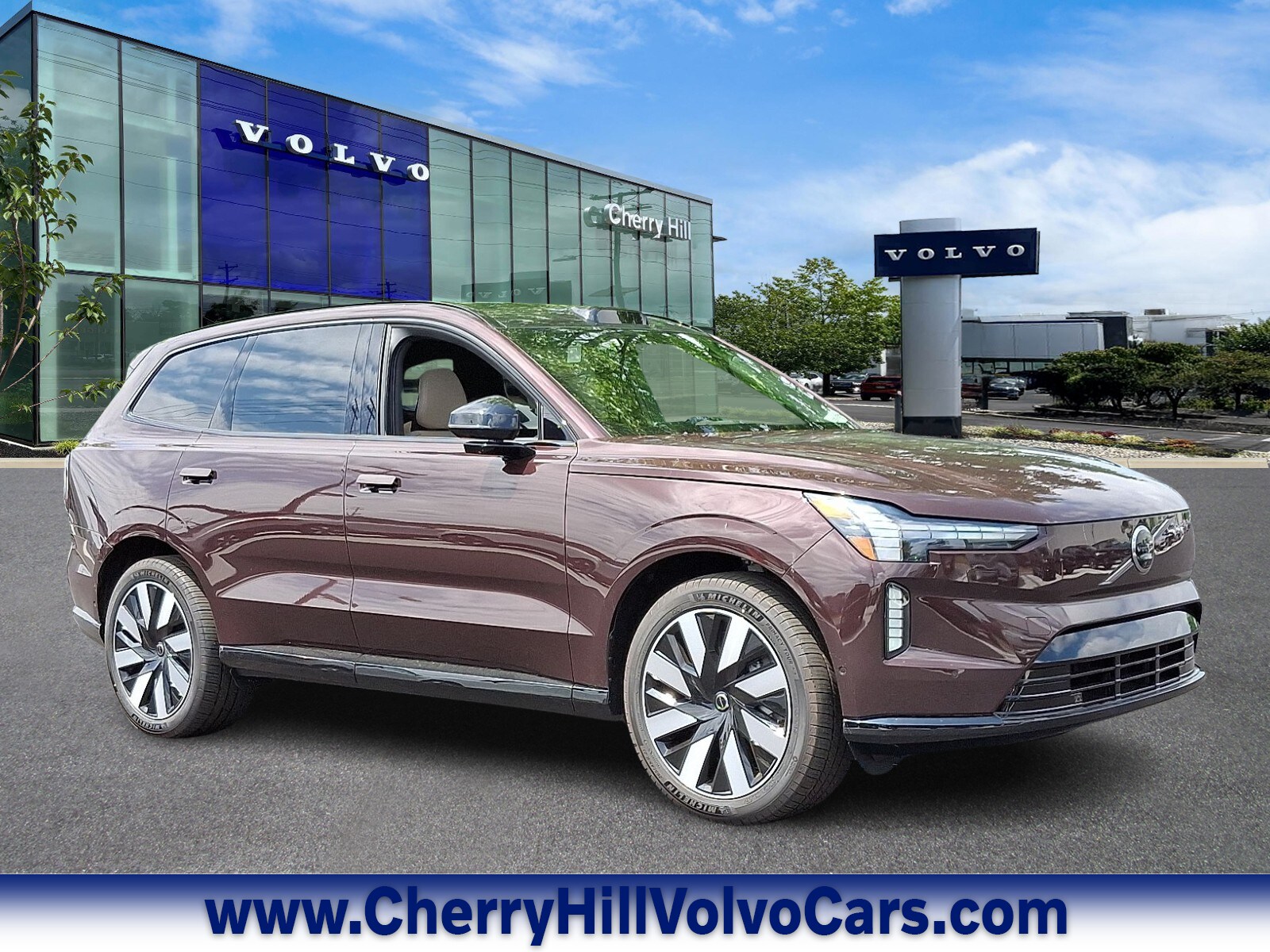 2025 Volvo EX90 SUV 