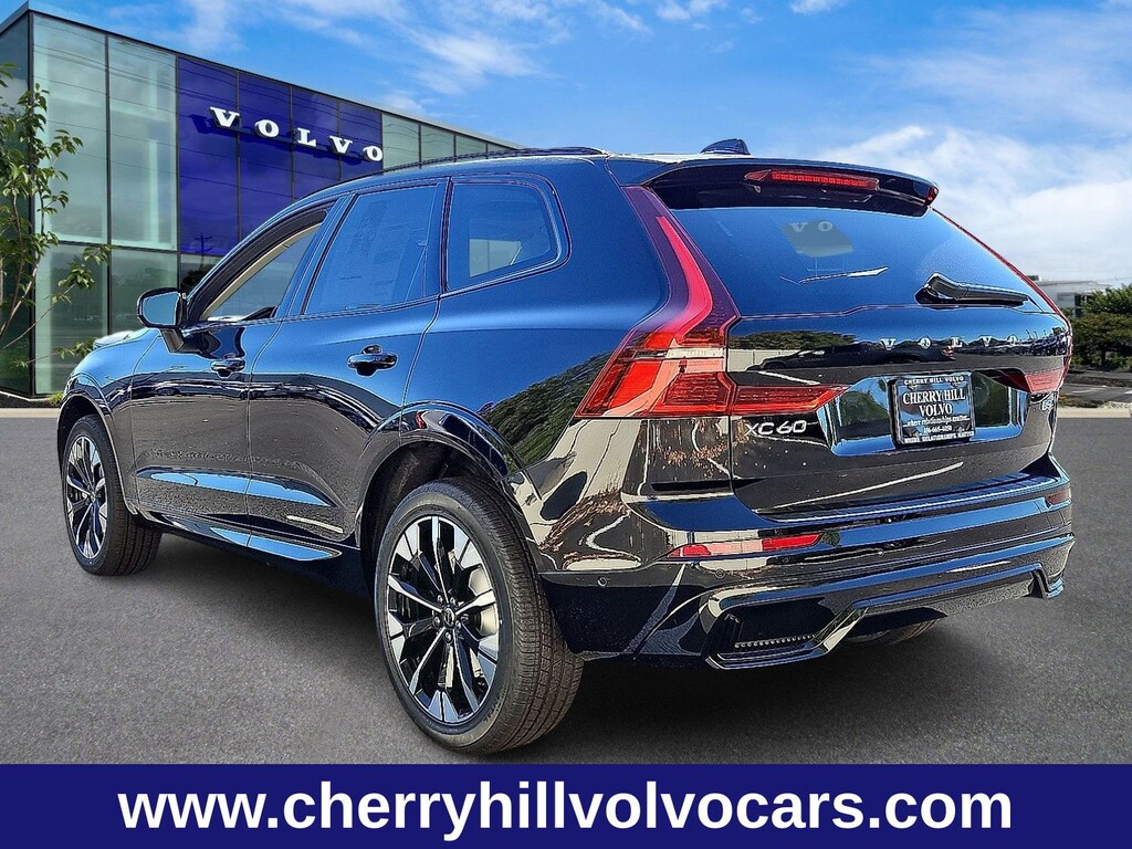 New 2026 Volvo XC60 B5 Plus SUV