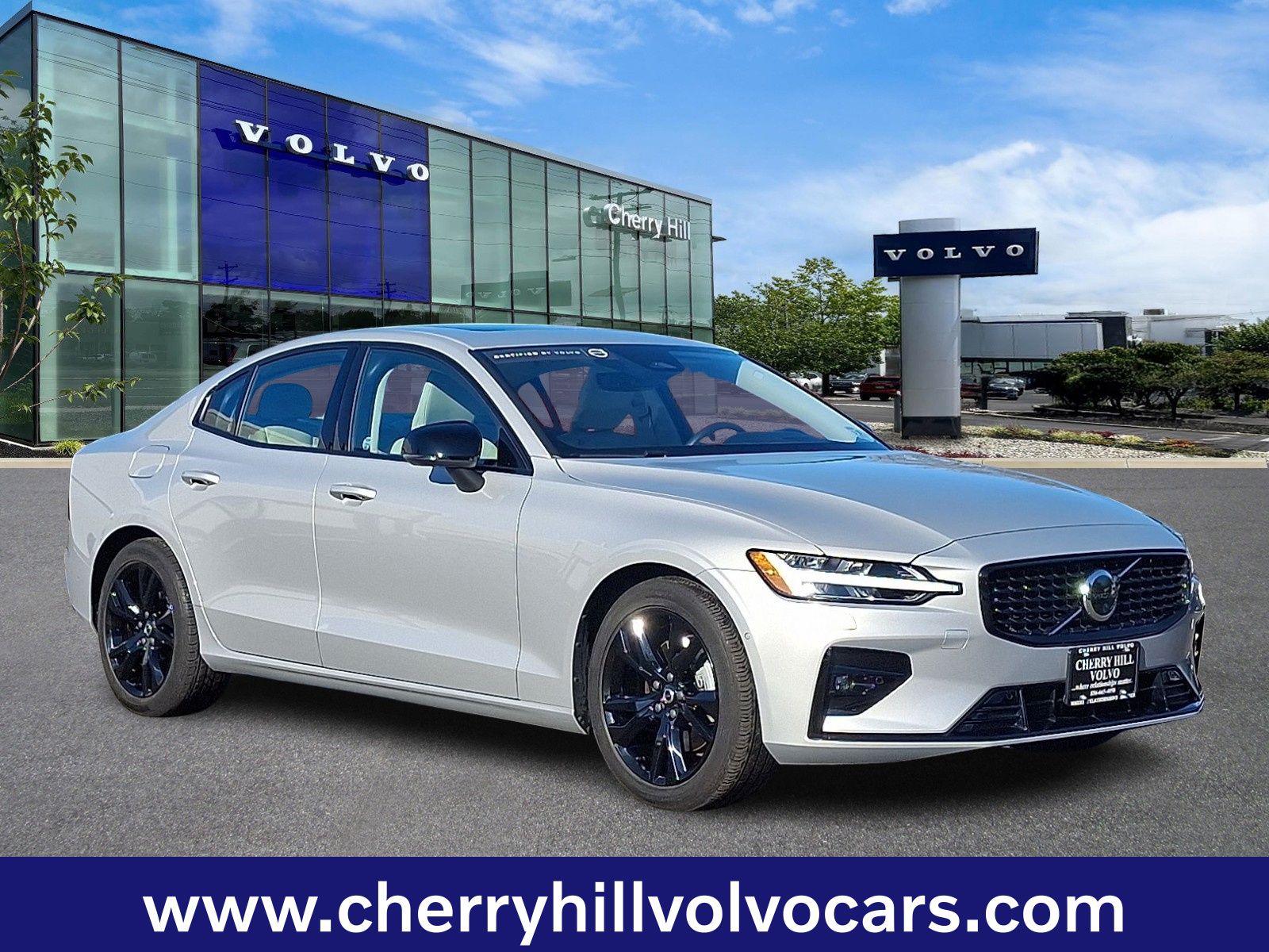 2023 Volvo S60 Plus