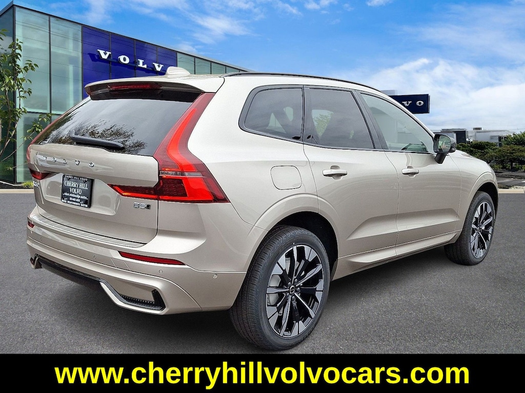New 2026 Volvo XC60 B5 Plus SUV