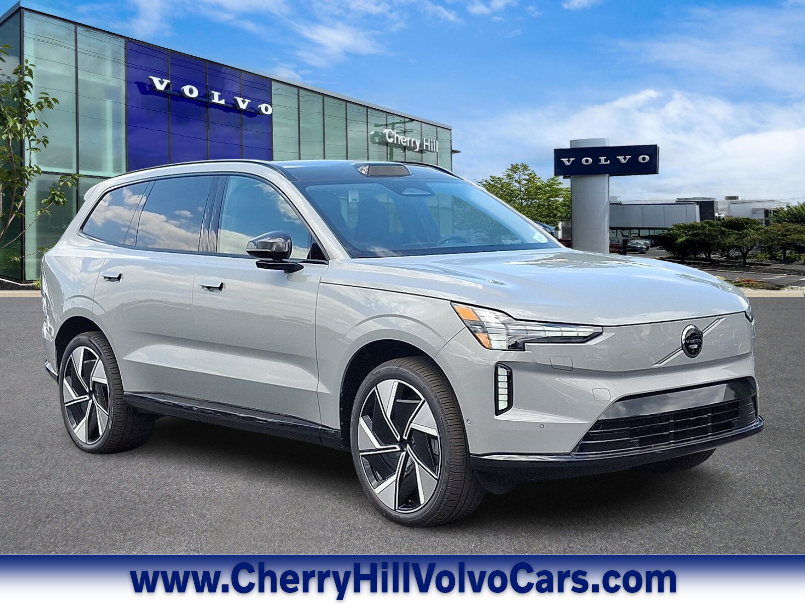 2025 Volvo EX90 SUV 