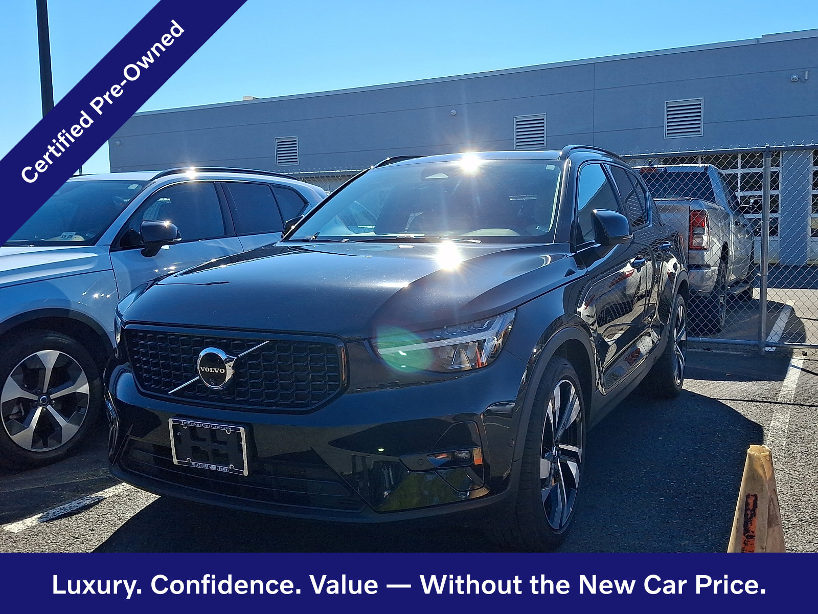 Certified 2024 Volvo XC40 B5 Plus Dark Theme SUV