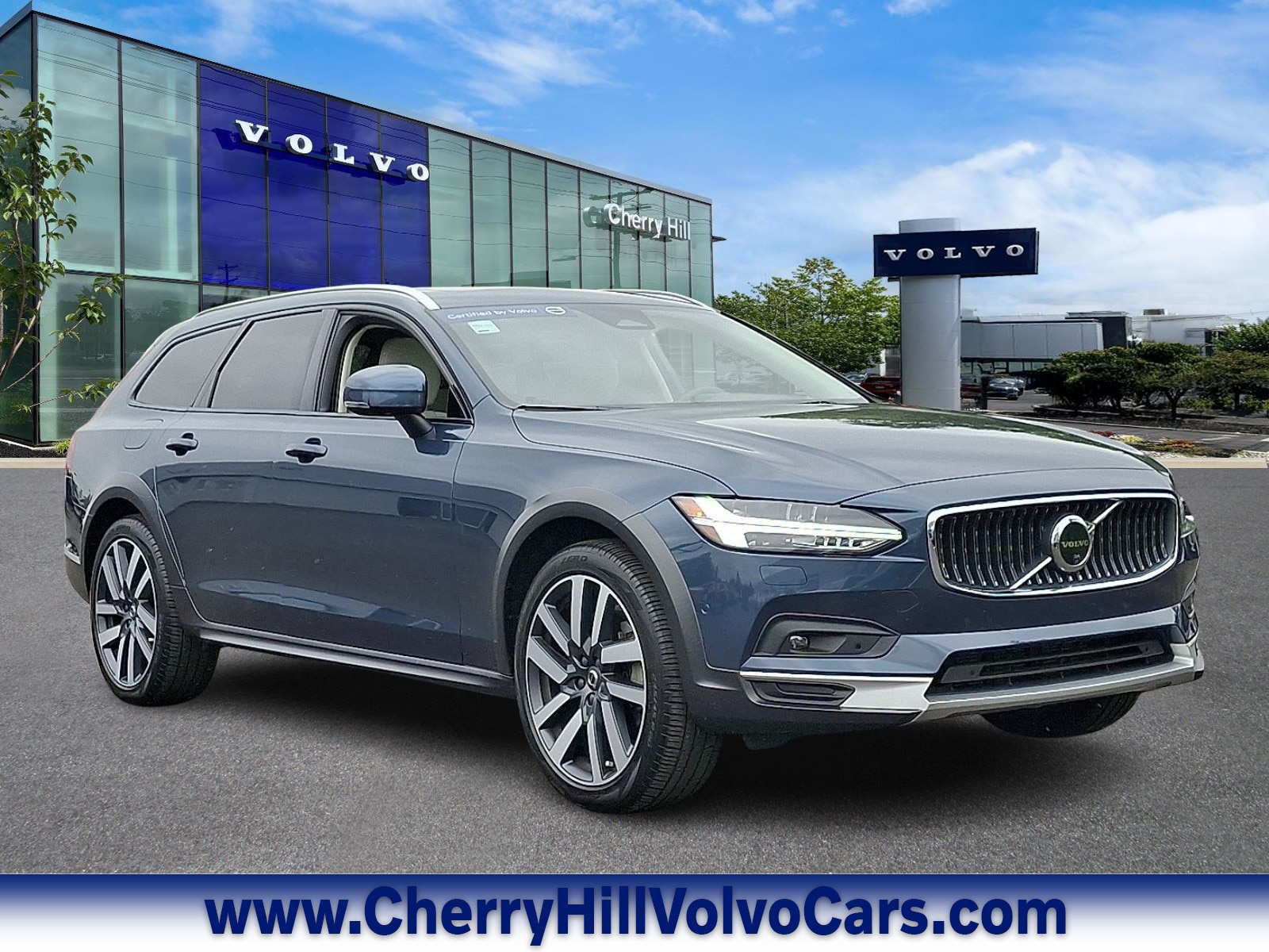 2023 Volvo V90 Cross Country Wagon 