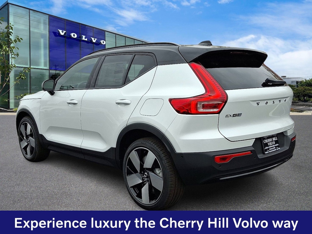 New 2026 Volvo EX40 Single Motor Extended Range Plus SUV