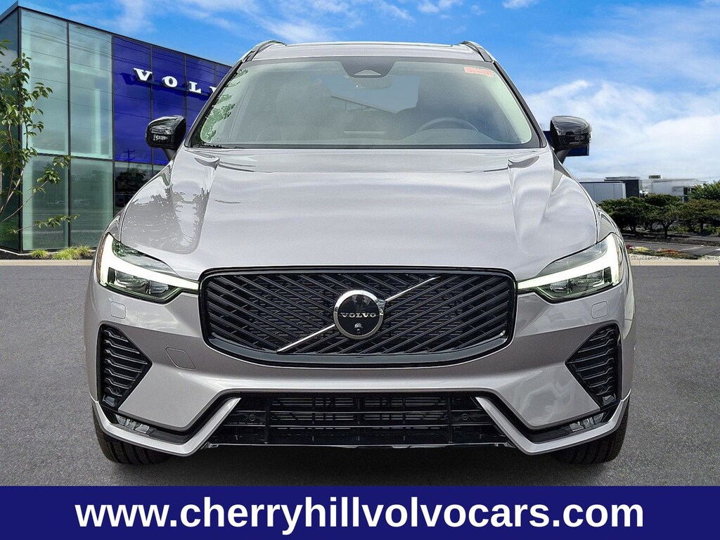 New 2026 Volvo XC60 B5 Plus SUV