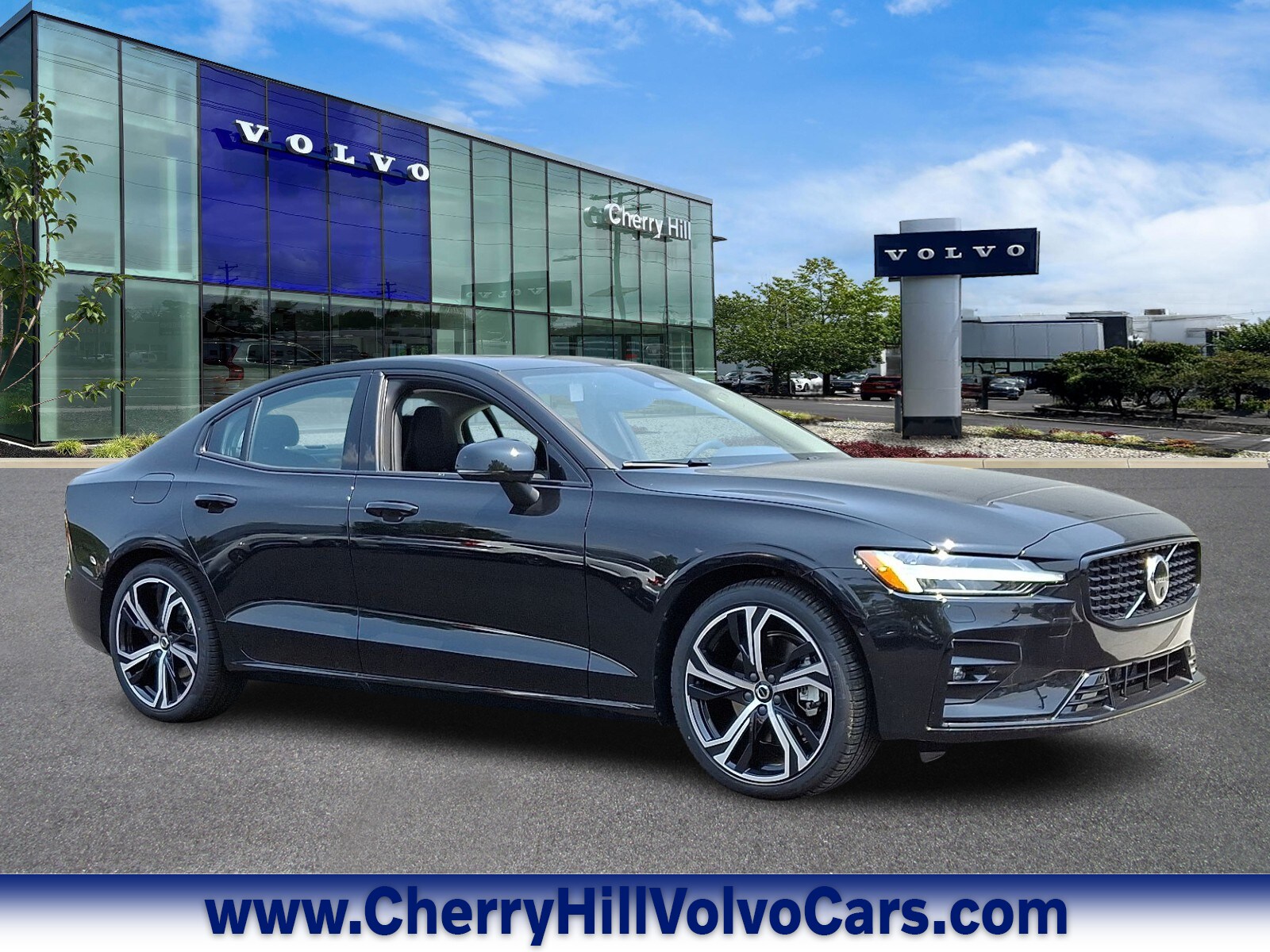 2025 Volvo S60 Sedan 