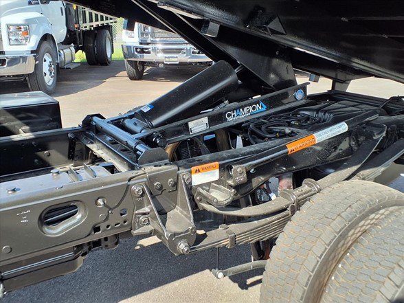 2026 Ford F-450 Super Duty Chassis Cab XL - Photo 11
