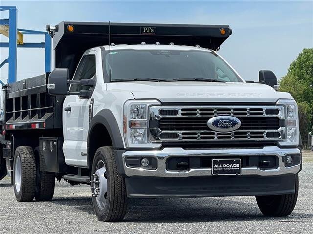 2024 Ford F-550 photo 2