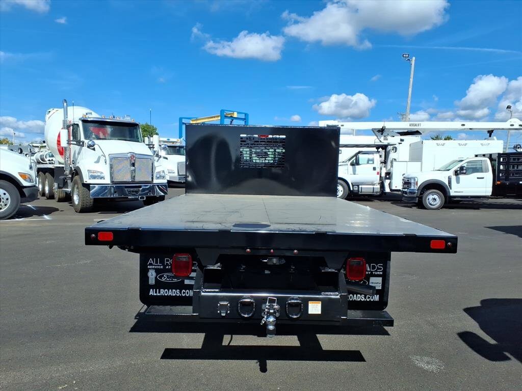 2025 Ford F-550 XL photo 4