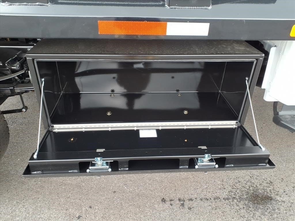 2026 Ford F-450 Super Duty Chassis Cab XL - Photo 9