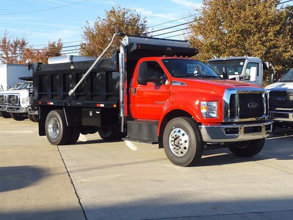 2025 Ford F-750 Base photo 2