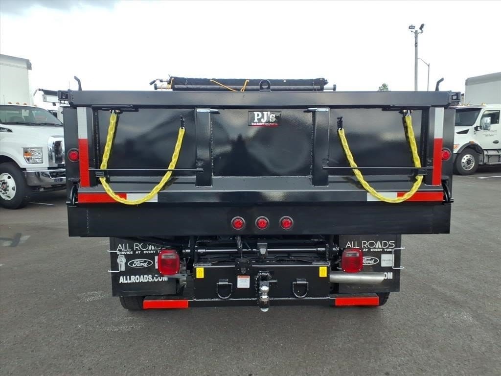 2026 Ford F-450 Super Duty Chassis Cab XL - Photo 8
