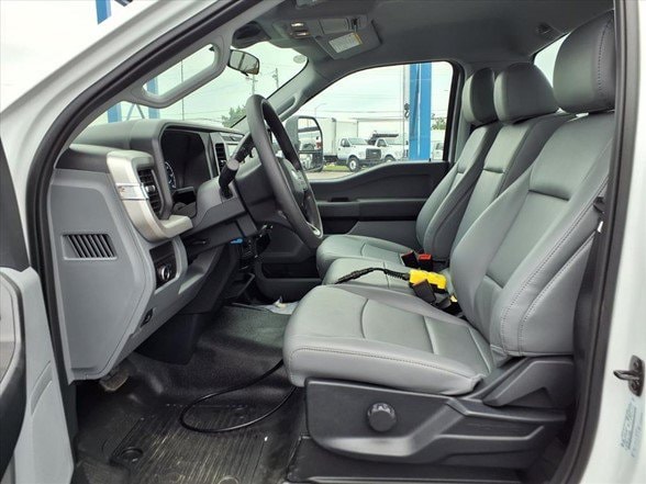 2026 Ford F-600 Super Duty Chassis Cab XL - Photo 12