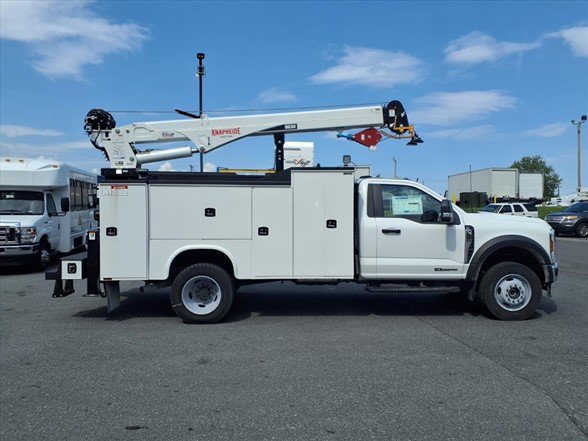 2025 Ford F-600 Super Duty Chassis Cab XL - Photo 5